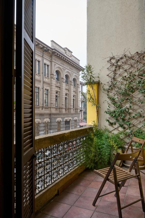 Artist Nadia's apartment in Porta Vercellina Milano Esterno foto